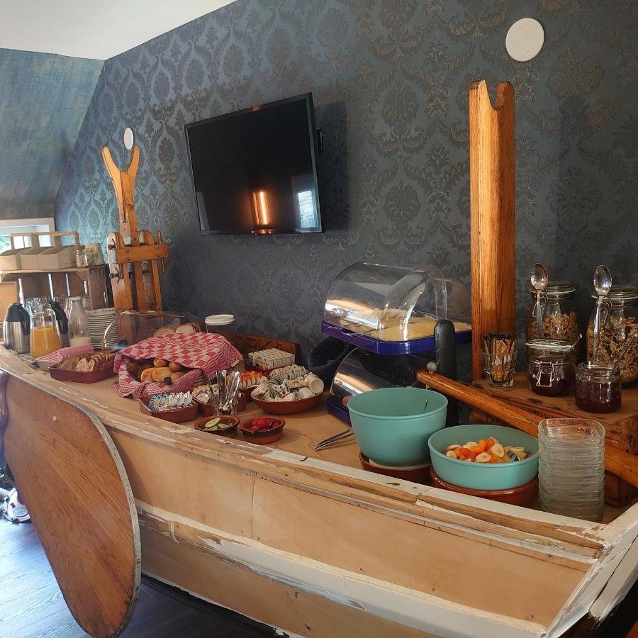 De Cyprian Bed & Breakfast Kaard Экстерьер фото