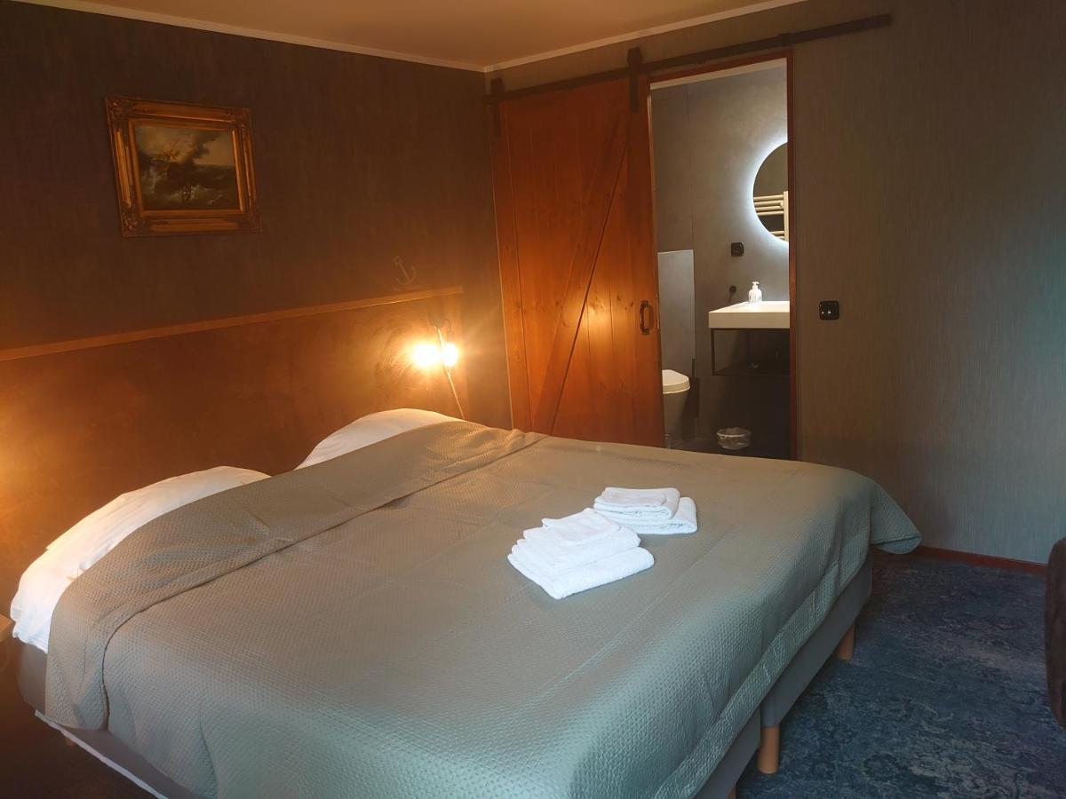 De Cyprian Bed & Breakfast Kaard Экстерьер фото