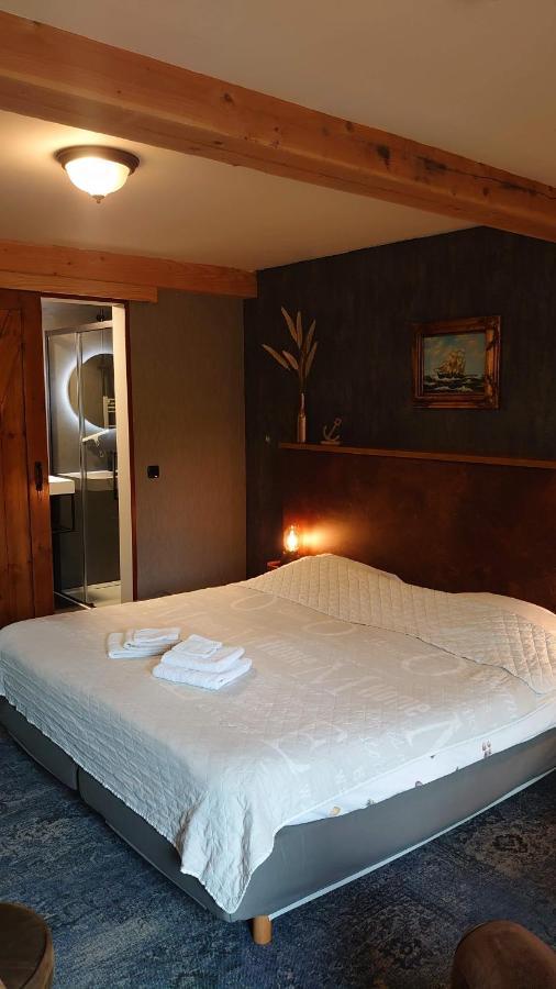 De Cyprian Bed & Breakfast Kaard Экстерьер фото